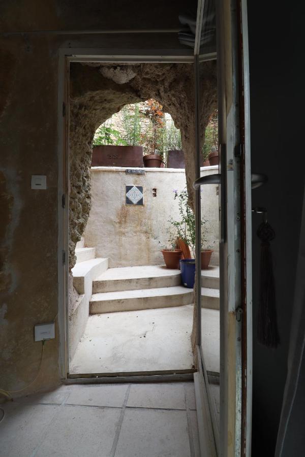Troglodyte Loft 2 *